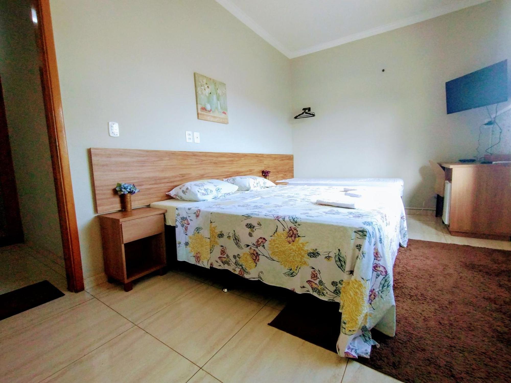 Pouso Oliveira Suites São João Batista do Glória Zewnętrze zdjęcie